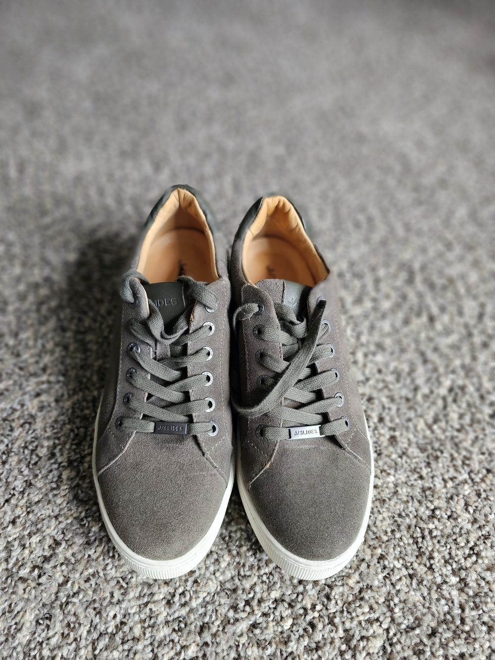 J/SLIDES Wmen’s Taupe Suede Low-Top Sneakers